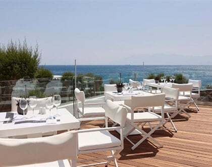 Hotel Dimitra Beach Hotel & Suites: fotografie vybavení exteriérů a interiérů ubytování.