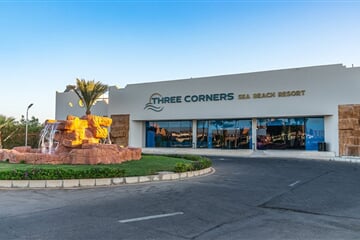 Hotel The Three Corners Sea Beach Resort ****