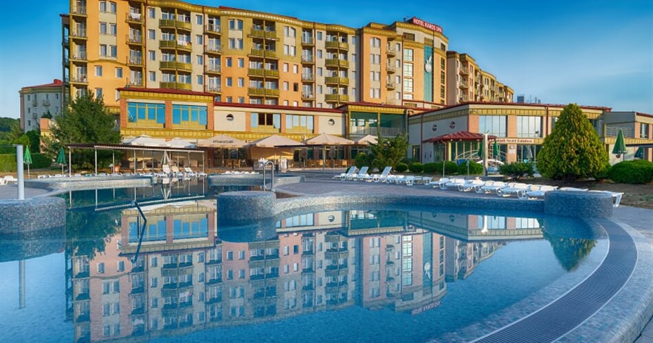 161 karos Outdoor pool 019