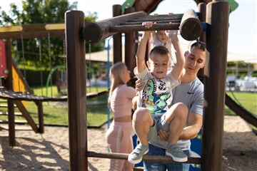 161 karos Playground 023