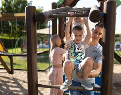 161 karos Playground 023