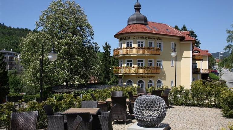 268 praha ext 156 004