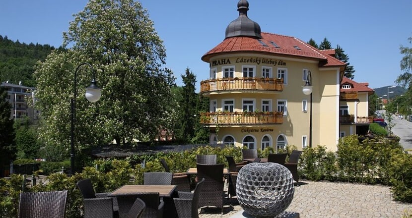 268 praha ext 156 004