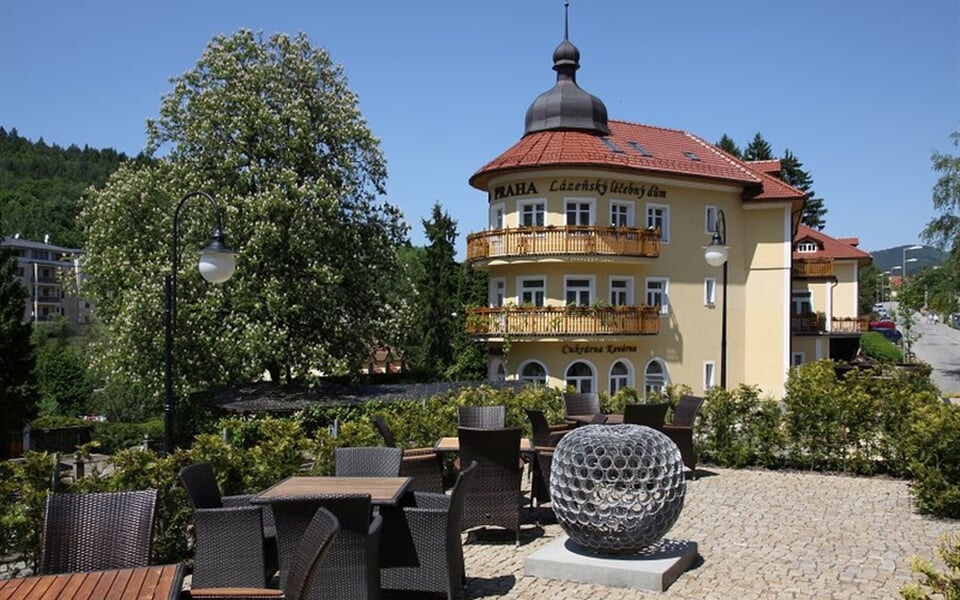 268 praha ext 156 004