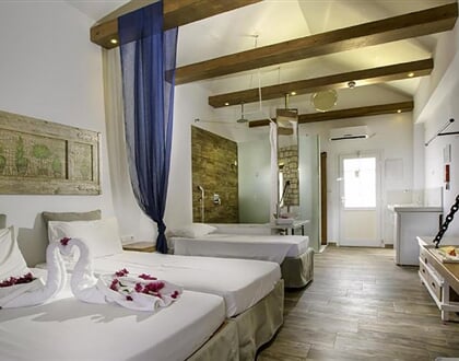 Hotel Lindos View: fotografie vybavení exteriérů a interiérů ubytování.