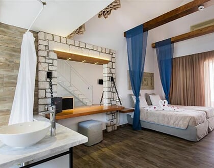 Hotel Lindos View: fotografie vybavení exteriérů a interiérů ubytování.