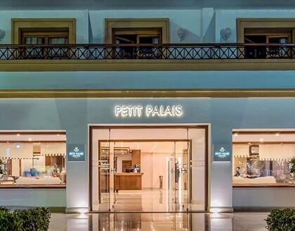 Hotel Mitsis Petit Palais: fotografie vybavení exteriérů a interiérů ubytování.
