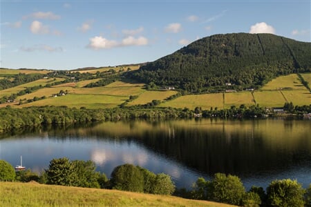 To nejlepší z Edinburghu + JEZERO LOCH NESS (letecky z Ostravy – Krakova)