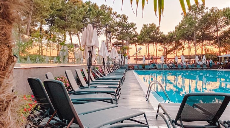 Hotel Bonita Classic: fotografie vybavení exteriérů a interiérů ubytování.
