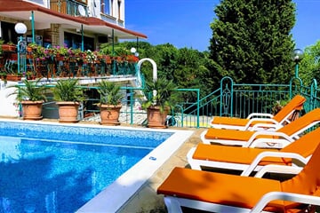 Slunečné pobřeží - Hotel Zora