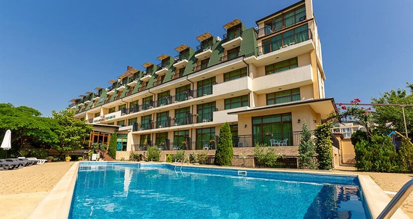 Julia-Hotel-1