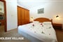 pokoje holliday village (3)