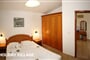 pokoje holliday village (8)