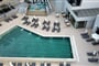 Hotel Mythical Coast Wellness Retreat: fotografie vybavení exteriérů a interiérů ubytování.