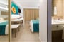 Hotel Globales Panama: fotografie vybavení exteriérů a interiérů ubytování.