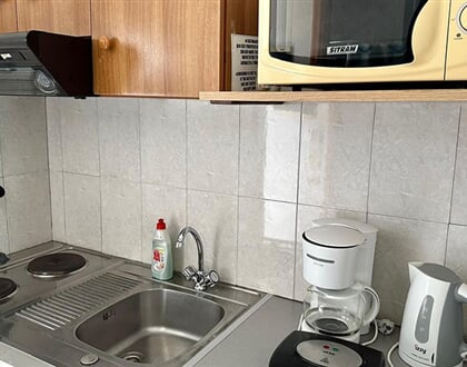 Studia George´s: fotografie vybavení exteriérů a interiérů ubytování.