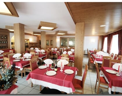 Hotel Canada, Andalo (2)