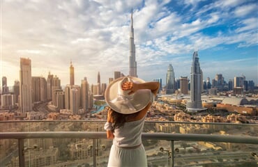 Dámská jízda v Dubaji + PLAVBA V DUBAI MARINA + LET BALÓNEM (letecky z Prahy)