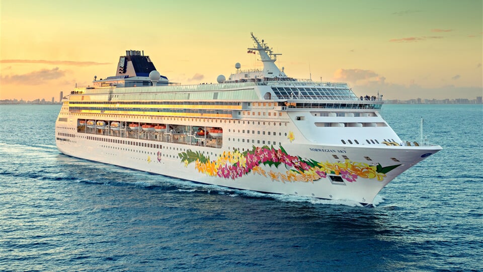 Norwegian SKY (2)