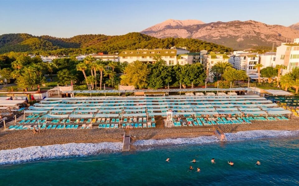 Hotel L'Ancora Beach: fotografie vybavení exteriérů a interiérů ubytování.