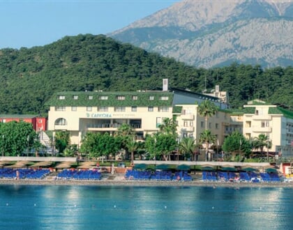 Hotel L'Ancora Beach: fotografie vybavení exteriérů a interiérů ubytování.