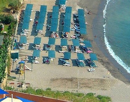 Hotel Asrin Beach: fotografie vybavení exteriérů a interiérů ubytování.