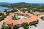 Pohled shora směrem k moři, Palau, Sardinie