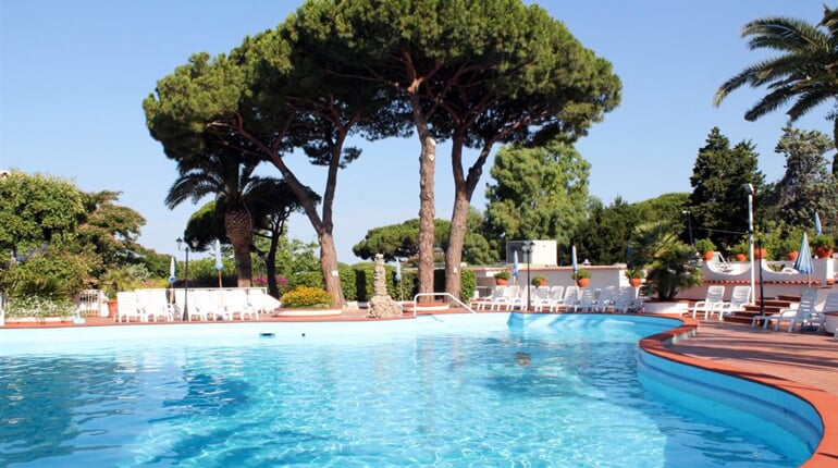 PH Imperial, Forio (26)