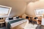 198 AQUA 2nd floor deluxe double scaled 002