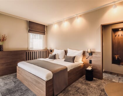 198 AQUA double deluxe room scaled 020