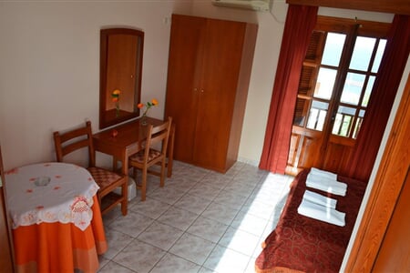 Amoopi - Lakki Beach
