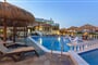 Hotel Kokkari Beach: fotografie vybavení exteriérů a interiérů ubytování.