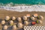 Hotel Kokkari Beach: fotografie vybavení exteriérů a interiérů ubytování.