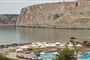 Hotel Lindian Dream SeaSide Resort (ex. Mitsis Lindos Memories): fotografie vybavení exteriérů a interiérů ubytování.