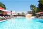 Hotel-Pelegrin-Plava-Laguna_outdoor-pool