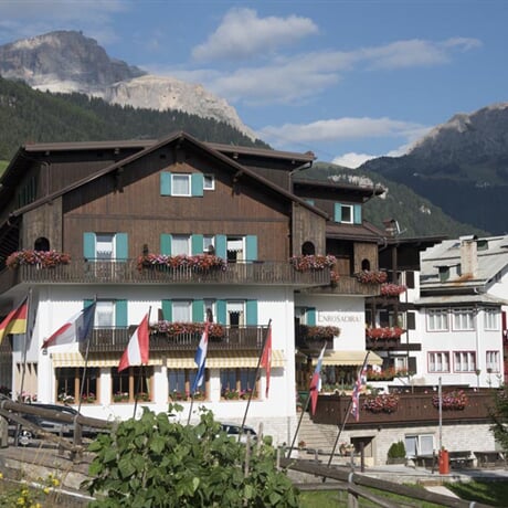 Sport Hotel Enrosadira *** - Campitello di Fassa
