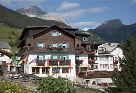 Sport Hotel Enrosadira *** - Campitello di Fassa