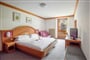 Hotel St. Raphael, Madonna di Camp, (11)