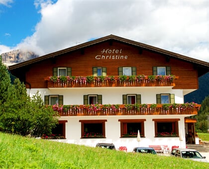 Hotel Christine   Campitello di Fassa (2)