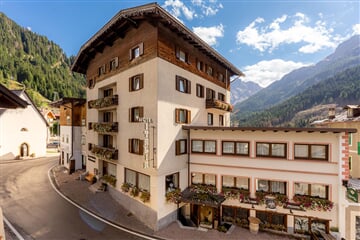Hotel Italia *** - Canazei