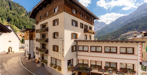 Hotel Italia *** - Canazei