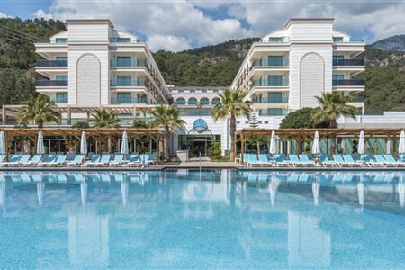 Dosinia Luxury Resort