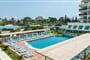 dosinia_luxury_resort_relax_pool_4