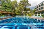 dosinia_luxury_resort_beach_relax_pool