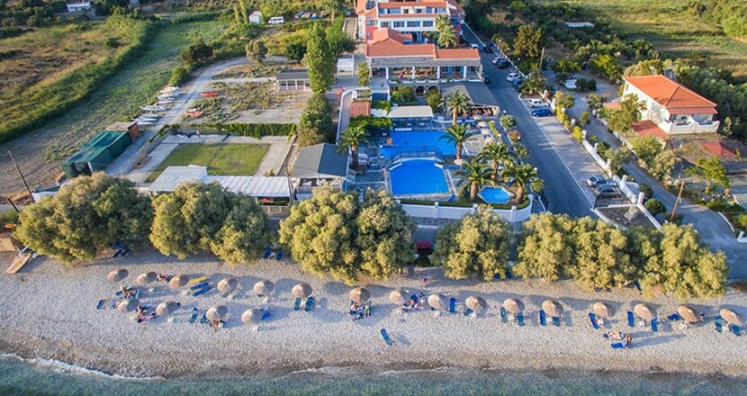 Hotel Zefiros Beach: fotografie vybavení exteriérů a interiérů ubytování.