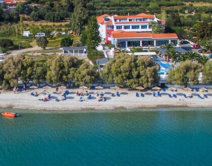 Hotel Zefiros Beach: fotografie vybavení exteriérů a interiérů ubytování.