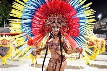 KARNEVAL V RIU + DIVOKÁ AMAZONIE