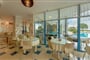 restaurace v hotelu Blue Bay