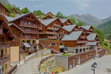 Alpe d´Huez - Vaujany - Les Epinettes ****