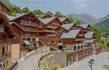 Alpe d´Huez - Vaujany - Les Epinettes ****